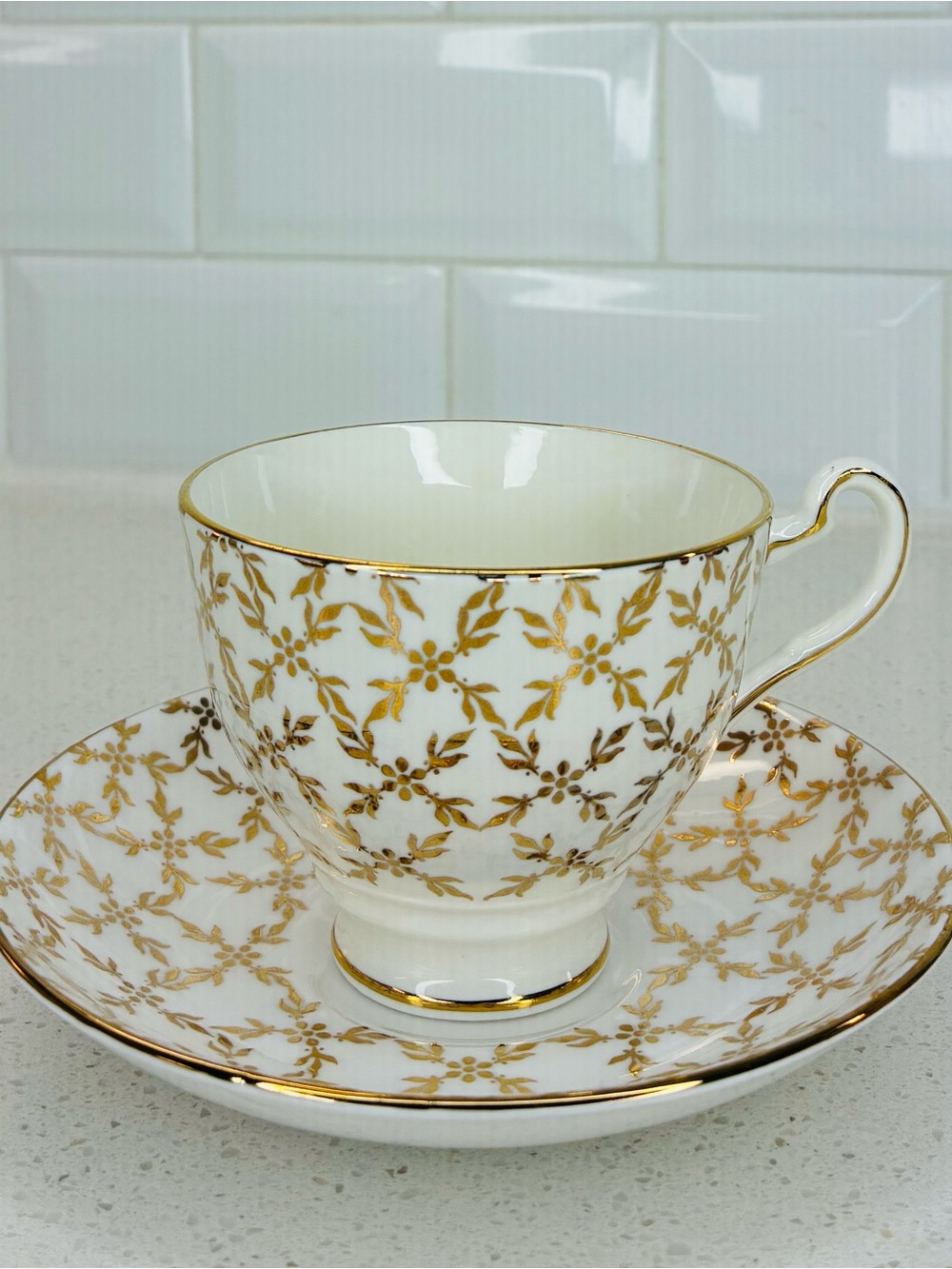 Vintage Queens Royal English Bone China Tea Cup & Saucer, Pristine GOLD & WHITE